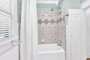 608 W Hopkins St, San Marcos, TX 78666 - Photo 17