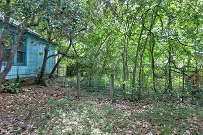 920 Shady Lane, Austin, TX 78702 - Photo 23