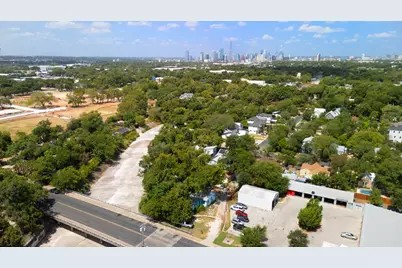 920 Shady Lane, Austin, TX 78702 - Photo 1