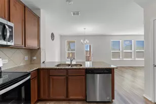 7705 Song Sparrow Dr., Austin, TX 78744 - Photo 11