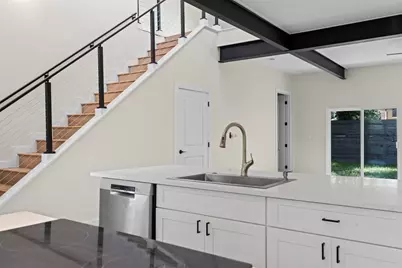 3613 Munson Street, Austin, TX 78721 - Photo 13