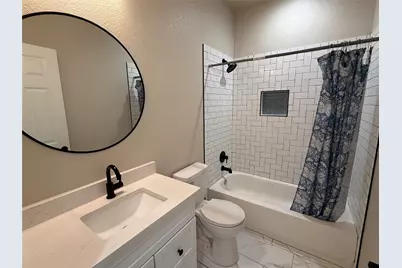 811 5th Street, Lockhart, TX 78644 - Photo 15