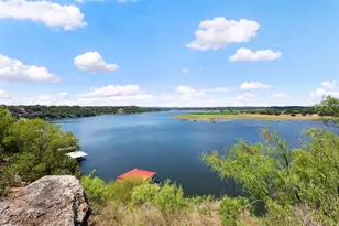 335 Harbor Dr, Spicewood, TX 78669 - Photo 3