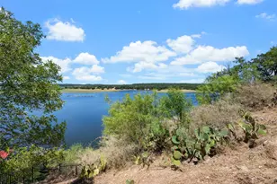 335 Harbor Dr, Spicewood, TX 78669 - Photo 5