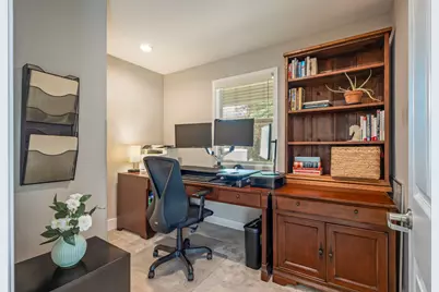 935 La Posada Drive #148, Austin, TX 78752 - Photo 11