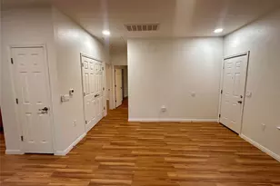 1122 Mansell Ave, Austin, TX 78721 - Photo 11
