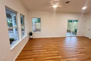 1122 Mansell Ave, Austin, TX 78721 - Photo 3