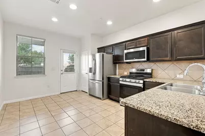 2880 Donnell Drive #304, Round Rock, TX 78664 - Photo 7