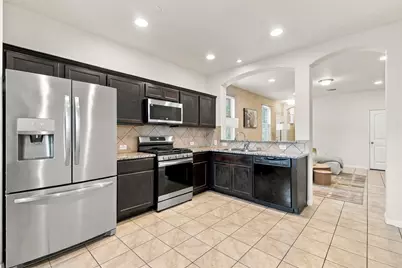 2880 Donnell Drive #304, Round Rock, TX 78664 - Photo 5