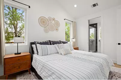 2919 E 13th Street #2, Austin, TX 78702 - Photo 15