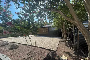 1403 Newfield Ln, Austin, TX 78703 - Photo 3