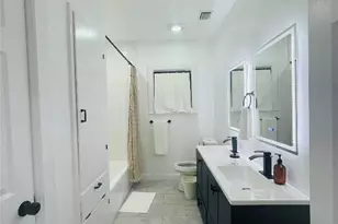 1403 Newfield Ln, Austin, TX 78703 - Photo 13