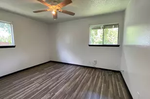 2015 Greenbrook Pkwy, Austin, TX 78723 - Photo 13