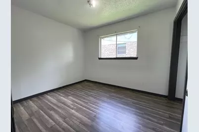 2015 Greenbrook Parkway #B, Austin, TX 78723 - Photo 9