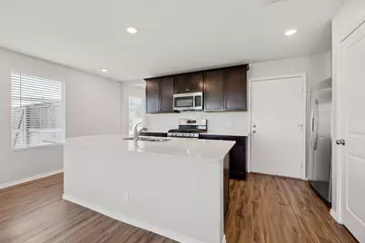 12101 Short Leaf Path, Del Valle, TX 78617 - Photo 9