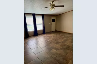 2001 Pecan Street, Bastrop, TX 78602 - Photo 15