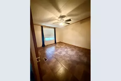 2001 Pecan Street, Bastrop, TX 78602 - Photo 11