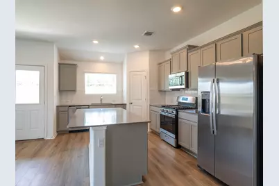 702 Silver Springs Bend, Kyle, TX 78640 - Photo 21