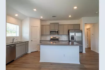 702 Silver Springs Bend, Kyle, TX 78640 - Photo 23
