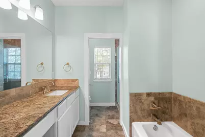 300 Knights Row, Horseshoe Bay, TX 78657 - Photo 15