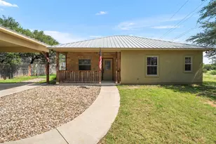 300 Knights Row, Horseshoe Bay, TX 78657 - Photo 5