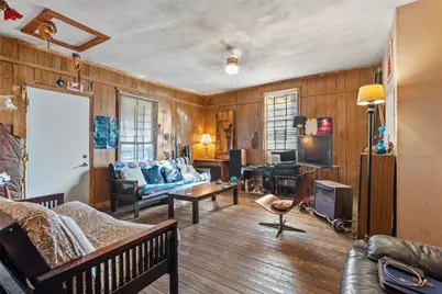 1001 Catalpa Street, Austin, TX 78702 - Photo 5