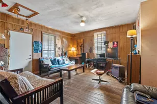 1001 Catalpa St, Austin, TX 78702 - Photo 5