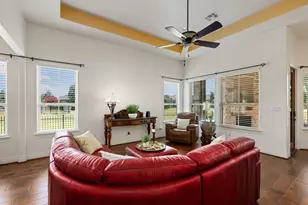 109 Limestone Dr, Georgetown, TX 78628 - Photo 11