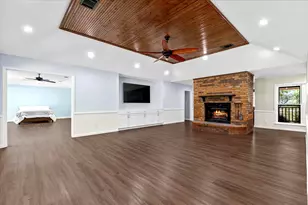 154 Shoreline Dr, Bastrop, TX 78602 - Photo 9