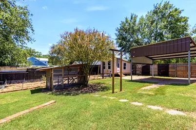 154 Shoreline Drive, Bastrop, TX 78602 - Photo 37
