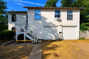 611 W 37th St, Austin, TX 78705 - Photo 1