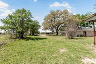 533 S Texas St, Milano, TX 76556 - Photo 19