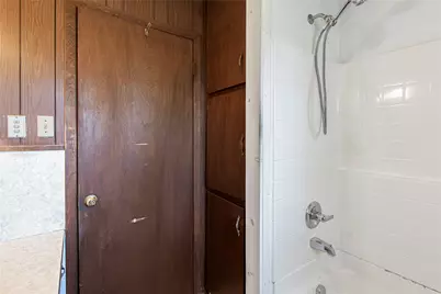 533 S Texas Street, Milano, TX 76556 - Photo 11