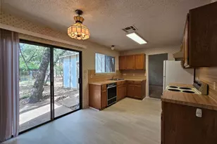 13102 Briar Hollow Dr, Austin, TX 78729 - Photo 9