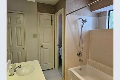 13102 Briar Hollow Drive, Austin, TX 78729 - Photo 21