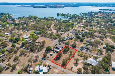 338 E Sweetbriar Drive, Marble Falls, TX 78654 - Photo 1