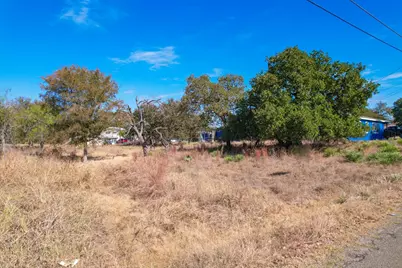 338 E Sweetbriar Drive, Marble Falls, TX 78654 - Photo 17