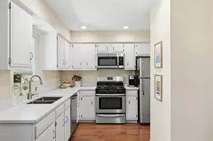 617 Blackberry Dr, Austin, TX 78745 - Photo 13