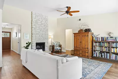 617 Blackberry Drive, Austin, TX 78745 - Photo 5