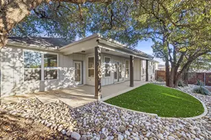 718 Emory Dr, Fredericksburg, TX 78624 - Photo 25