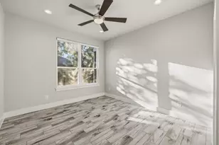 718 Emory Dr, Fredericksburg, TX 78624 - Photo 21