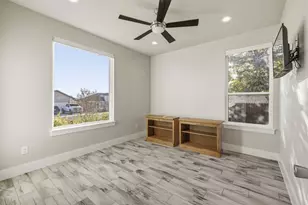 718 Emory Dr, Fredericksburg, TX 78624 - Photo 19