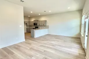 100 Zayd Ct, Jarrell, TX 76537 - Photo 17
