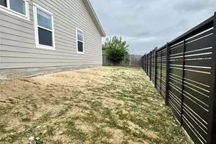 100 Zayd Ct, Jarrell, TX 76537 - Photo 19
