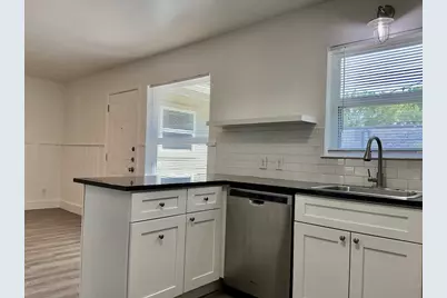 1605 Sweetbriar Avenue, Austin, TX 78723 - Photo 5
