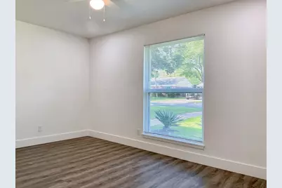 1605 Sweetbriar Avenue, Austin, TX 78723 - Photo 11