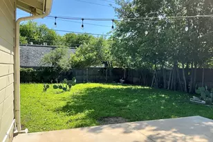 1605 Sweetbriar Ave, Austin, TX 78723 - Photo 17