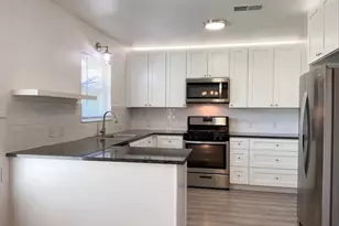 1605 Sweetbriar Ave, Austin, TX 78723 - Photo 7