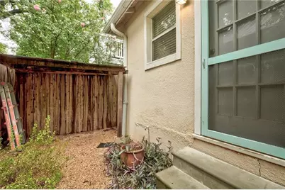 1110 W 22nd Street #13a, Austin, TX 78705 - Photo 23