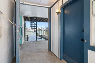 318 W Cotter Ave, Port Aransas, TX 78373 - Photo 17